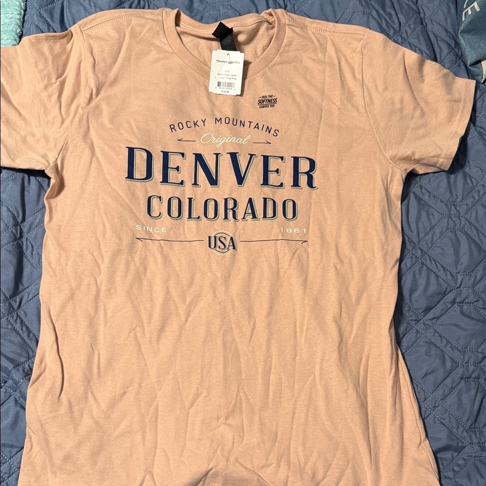 Denver Colorado Graphic Tee - Pink womens Shirt